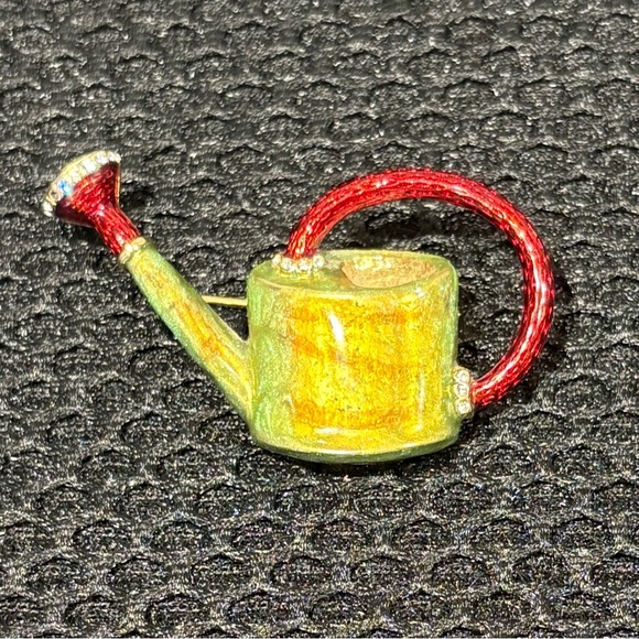 Metropolitan Museum of Art (MMA) Faberge-style enamel and rhinestone brooch - Picture 1 of 9